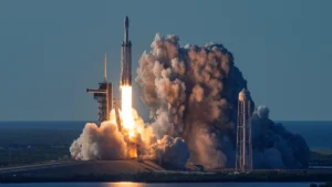 SpaceX sbarca in Borsa: l’Ipo di Musk punta al record con una valutazione da 1.800 miliardi di dollari