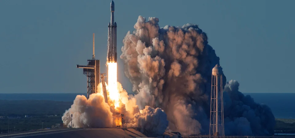 SpaceX sbarca in Borsa: l’Ipo di Musk punta al record con una valutazione da 1.800 miliardi di dollari
