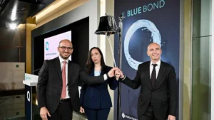 Acea, suona la campanella a Piazza Affari per il Blue Bond da 500 milioni: è il più grande in Italia