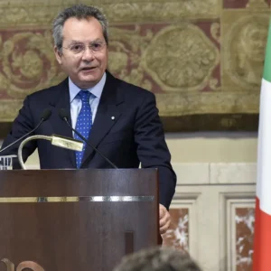 Esma, il Consiglio Ue indica Carlo Comporti alla presidenza: ora il voto del Parlamento europeo