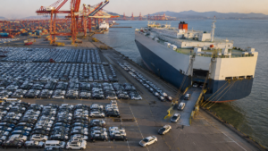 Cina, export record a giugno: balzo del 27% e oltre un milione di auto spedite