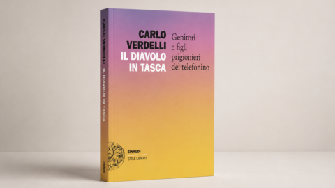Il telefonino è il nuovo “Diavolo in tasca” che imprigiona genitori e figli ma l’allarme lanciato dal libro di Carlo Verdelli esige una risposta