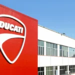 Ducati compie 100 anni: dalle origini ai trionfi in pista, la storia della regina delle due ruote