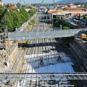 Firenze, treni di nuovo regolari dopo i lavori al Ponte al Pino: a fine luglio l’ultima fase del cantiere
