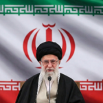 Iran, iniziano i funerali della Guida Suprema Khamenei: ecco perché dureranno 6 giorni