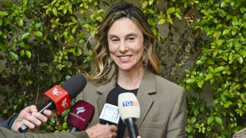 Far West digitale e stop ai social per gli under 15: “In Italia legge pronta, sarebbe umiliante non approvarla”. Parla Marianna Madia (Iv)