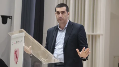 Sicurezza, il Governatore dell’Emilia-Romagna De Pascale suona la sveglia al Pd dopo i fatti di Bologna: “La sinistra sia più credibile”