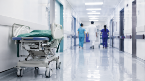 Sanità privata in Italia in crescita: ricavi a 13,4 miliardi, Rsa trainano il settore. Report Mediobanca
