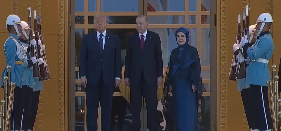 Vertice Nato: Trump attacca ancora gli alleati. Gelo di Meloni e ramoscello di Rutte. Il nodo delle armi. Crosetto: così il tycoon “parla al suo elettorato”
