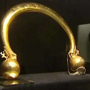 Rubato il gioiello della Principessa di Vix: 2.500 anni di storia sottratti al mondo