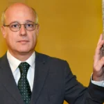 Risiko, “anche Mps prevede uno spezzatino: quello di Banco Bpm. E a Generali dà più stabilità Intesa”. Parla Angelo Baglioni