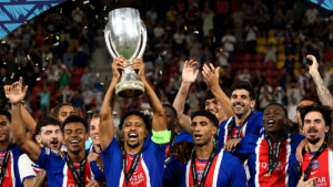 La Supercoppa europea è ancora del Psg: superato l’Aston Villa per 2-1, gol decisivo di Douè