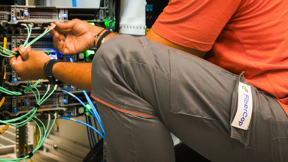 Fibercop attiva primo edge data center a Roma, infrastruttura digitale per servizi innovativi, immagine di approfondimento