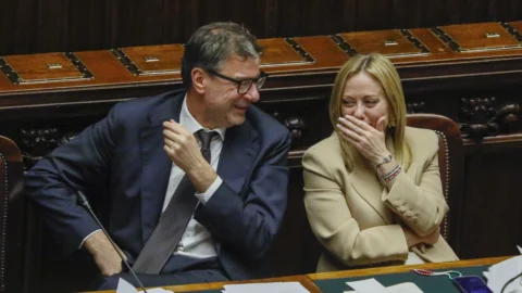 Accise, il Cdm proroga il taglio di 17 centesimi al litro sul gasolio fino al 25 agosto: tutte le novità