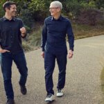 Apple, svolta epocale. Chi è John Ternus, il nuovo ceo dal 1° settembre 
