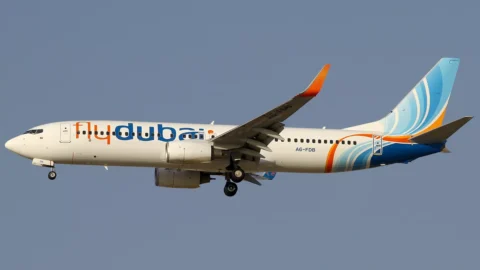Volo Dubai-Tel Aviv, lite tra piloti: atterraggio d’emergenza per aereo Flydubai. L’ipotesi terrorismo: “Il conducente voleva uno schianto”