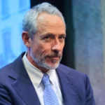 Poste Italiane, chiusa l’Opas su Telecom Italia senza raggiungere per poco il 90%: delisting non immediato