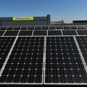 Poste Italiane: tra fotovoltaico e smart building, la sostenibilità degli edifici è al centro della strategia