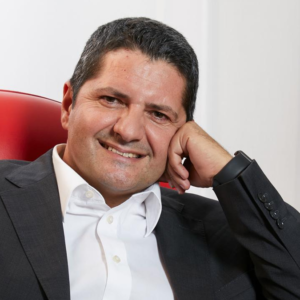 "El pánico en torno a la IA es puro marketing; los problemas éticos de las grandes tecnológicas no son más que una tapadera para sus problemas financieros", afirma Marco Bentivogli.