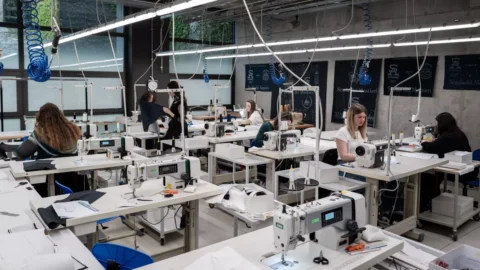 Scuola dei mestieri del Gruppo Otb: al via la sesta edizione