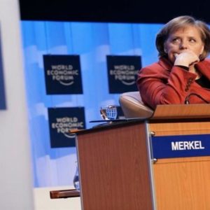 Ultimatum Merkel e Hollande a Tsipras: "Eurogrupo apenas se houver acordo prévio"