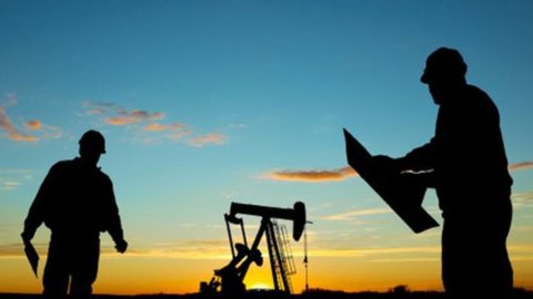 Eni, 68 новых нефтяных скважин в Ираке