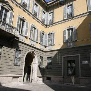 Unicredit non molla Mediobanca, Commerz sotto pressione