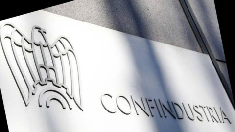 Confindustria: terzo trimestre a crescita zero