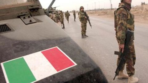 Attacco a base italiana a Herat, 5 soldati feriti, uno grave