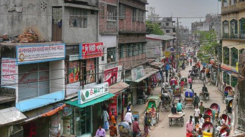 China se muda a Bangladesh: persiguiendo costos laborales cada vez más bajos