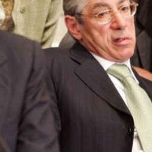 Berlusconi promette: manovrina in arrivo