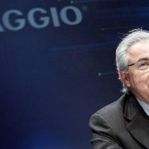 Piaggio, la rupia india hace que las ganancias se derrumben: -34% en la primera mitad