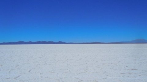 El futuro de las baterías eléctricas pasará por los desiertos de Bolivia