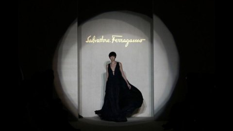 Lusso: bene i conti di Ferragamo, Hermès e L’Oréal