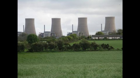 Nucléaire : le combustible irradié Trino transféré en France