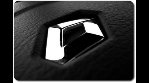 Automobili a 2500€, il sogno possibile grazie a Renault