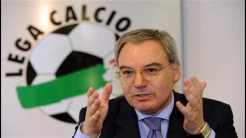 Lega-Calciatori, firmato contratto. Serie A al via venerdì.