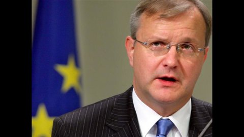 Torna la crescita in Europa: Pil +0,3% nel trimestre. Rehn: “Necessario perseverare nelle riforme”