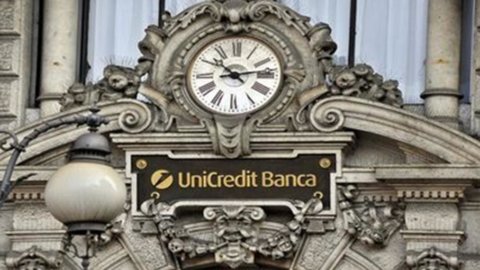 Ft: Italia a rischio per le banche