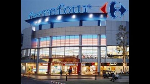 Finanza green: da Banca Intesa a  Carrefour una linea di credito per obiettivi di sostenibilità