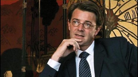 Tripla A: ministro delle Finanze francese Francois Baroin chiede sanzioni contro S&P