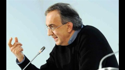 Marchionne: senza altre garanzie, la Fiat uscirà da Confindustria nel 2012