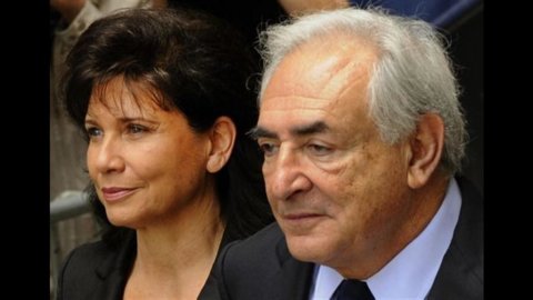 Strauss-Kahn à liberdade, mulher supostamente mentiu