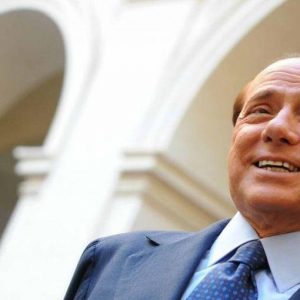 Holding Seconda, dividendo a sorpresa per Berlusconi: 3,5 milioni
