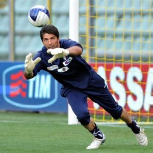 Cupa Mondială – În această seară, Italia debutează împotriva Angliei, dar fără Buffon care este accidentat