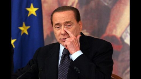 Berlusconi meditează la relansarea salvării Fininvest în Parlament și îl atacă pe Tremonti: „El știa”