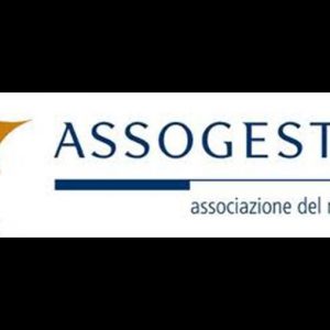 Assogestioni は、ソブリン債格付けの最低要件を投資適格に引き下げる予定です。