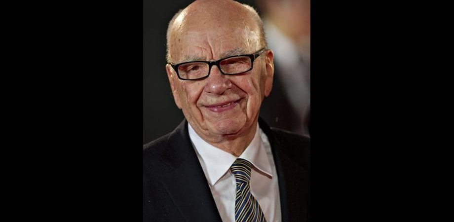 Lo scandalo delle intercettazioni fa tremare Murdoch che chiude il News of the World