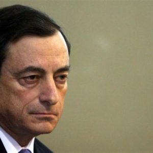 Draghi: banche solide, manovra passo importante verso il risanamento