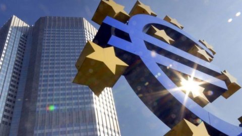 Bce: “Azioni decise contro rischio contagio”